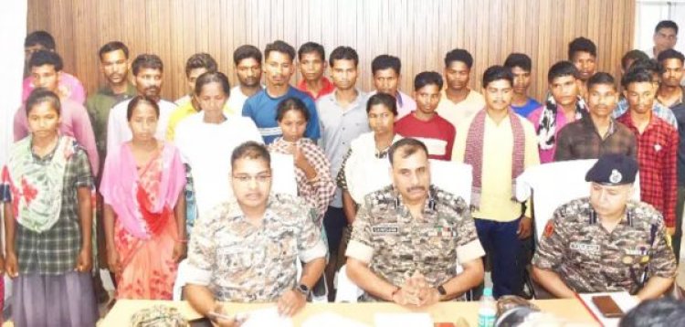 बीजापुर में नक्सल संगठन को बड़ा झटका