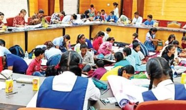 पर्यावरण संरक्षण मण्डल पोस्टर प्रतियोगिता में दिव्यांग कु. आसिया प्रथम और गौकरण द्वितीय