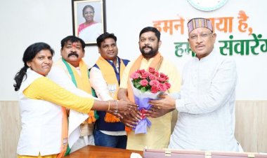 अशोक अग्रवाल ने सीएम से मुलाकात कर दी जीत की बधाई