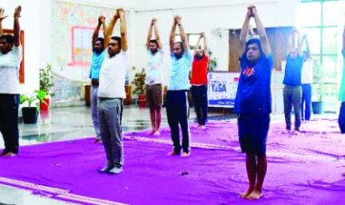 ट्रिपल आईटी में स्वयं और समाज के लिए योग भावना