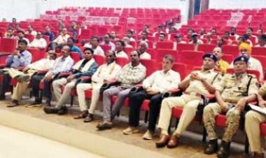 नए कानून से जुड़ी विभिन्न जानकारियां दी