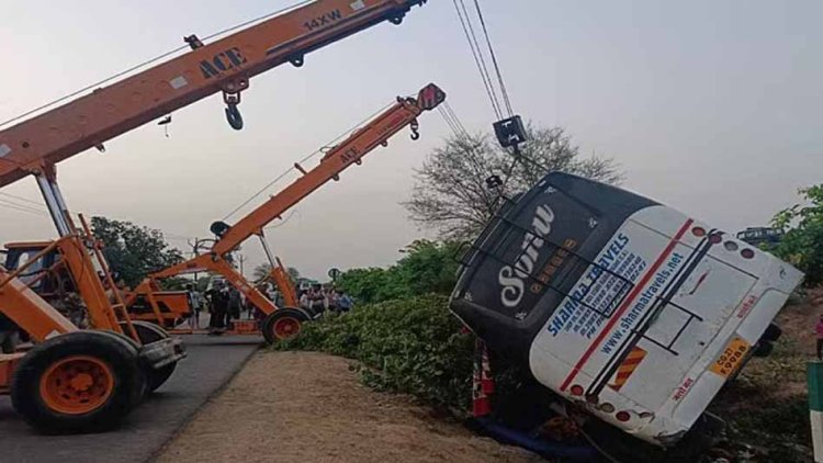 प्राग्नानंदा, वैशाली हारे ; कार्लसन, तिंगजी ने महत्वपूर्ण जीत हासिल की