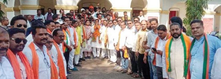 केंद्रीय राज्य मंत्री तोखन साहू का स्वागत