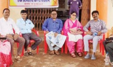 पालिका कर्मियों का एक दिनी धरना-प्रदर्शन