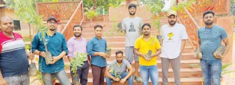 दिवंगत साथी के नाम से लगाए 107 पौधे