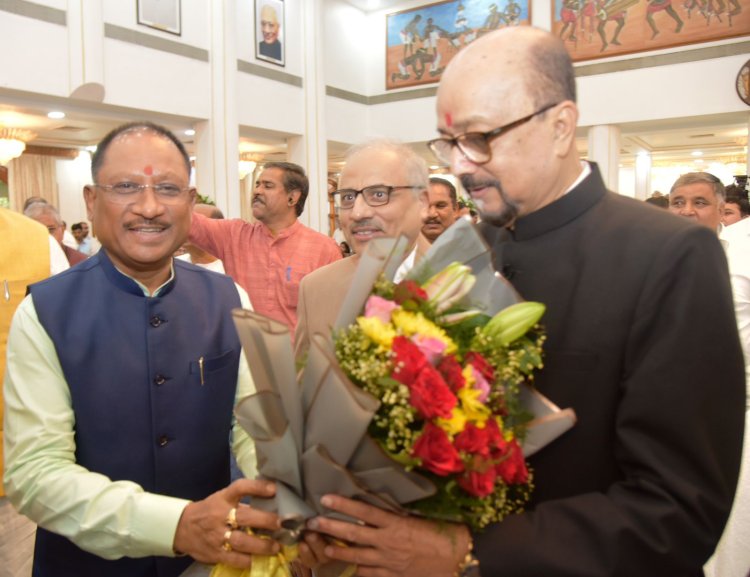 मुख्यमंत्री श्री विष्णु देव साय ने नवनियुक्त राज्यपाल श्री रमेन डेका को शपथग्रहण पर बधाई दी।