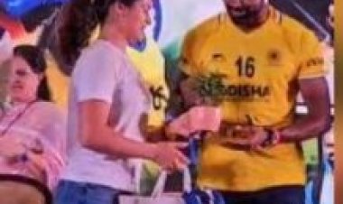 रोमांटिक सीरीज ‘द रॉयल्स’ में नजर आएंगी कई नामचीन हस्तियां