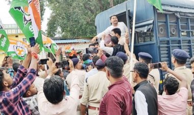विधायक देवेन्द्र यादव की गिरफ्तार के विरोध में युवा कांग्रेस का प्रदर्शन, दी गिरफ्तारियां