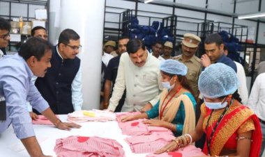 ग्वालियर में रीजनल इंडस्ट्री कांक्लेव के पहले हुआ आदेश:कारपोरेट आफिस की तर्ज पर फैसिलिटेशन सेंटर खोलें कलेक्टर, जिला स्तरीय समिति का करें गठन