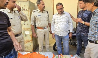 उज्जैन में 300 किलो नकली मावा जब्त:खाद्य अधिकारियों ने थाने में बनवाकर देखी मिठाई, शहर में किया जाना था सप्लाई