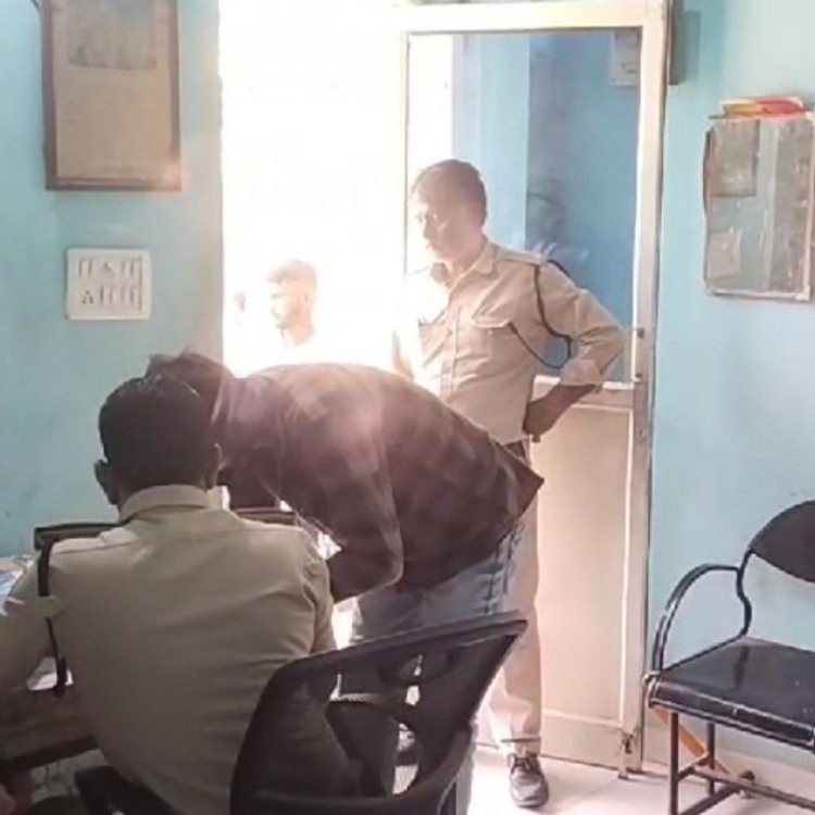 देवास में युवक ने लगाई फांसी:सिलावटी का काम करता था; तीन बच्चों का पिता था, आत्महत्या की वजह अज्ञात