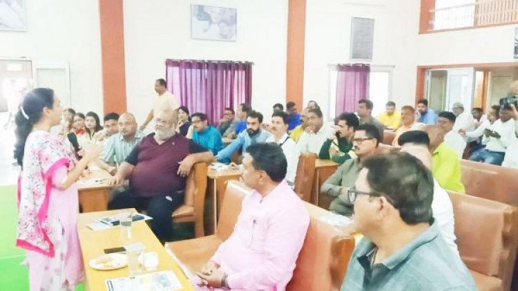 पीएम सूर्यघर मुफ्त बिजली योजना पर कार्यशाला