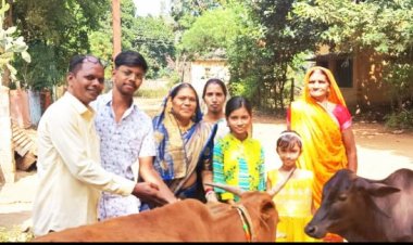 मुनईकेरा में मना गोवर्धन पूजा -अन्नकूट