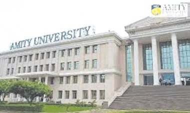 एमिटी विवि के छात्रों में मारपीट, प्रदर्शन भी