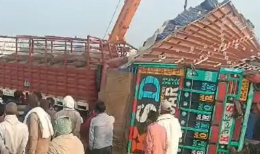 गुना-शिवपुरी हाईवे पर ट्रक-मिनी ट्रक की भिड़ंत:ड्राइवर-हेल्पर की मौत, 4 घंटे बाद केबिन से निकल पाए शव, जाम की स्थिति बनी