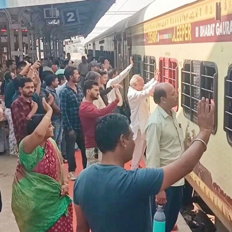 मुख्यमंत्री तीर्थ दर्शन योजना:विदिशा से 300 यात्रियों का जत्था अयोध्या के लिए रवाना; विधायक ने दी शुभकामनाएं