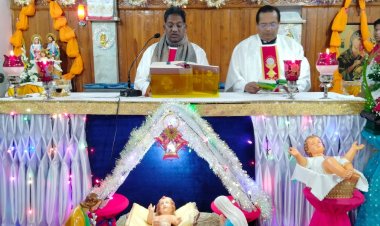 हरदा के चर्च में मनाया क्रिसमस पर्व:ईसा मसीह के जन्म की झांकियां सजाई, जमकर हुई आतिशबाजी