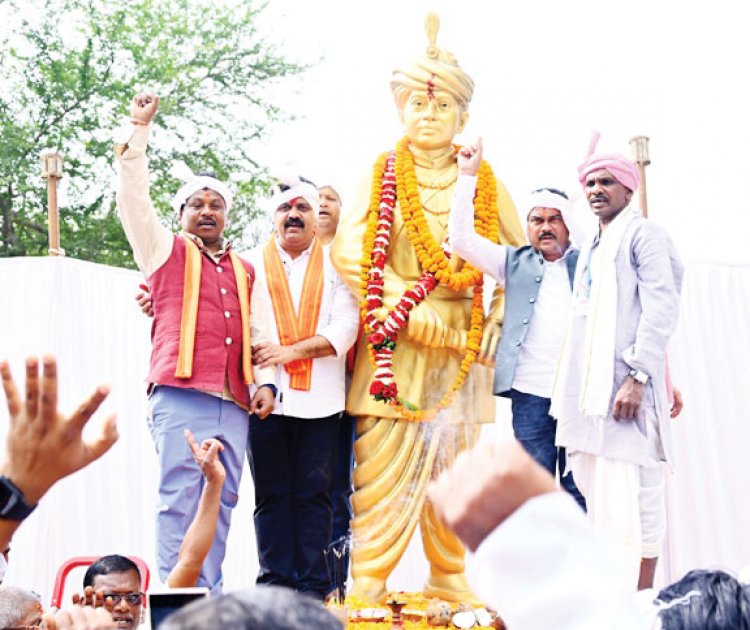 डिप्टी सीएम शर्मा ने शहीद गेंद सिंह की प्रतिमा का किया अनावरण