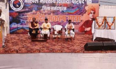 नर्मदा नदी को प्रदूषण-मुक्त करने का छात्रों ने दिया संदेश:अभाविप की नर्मदा संकल्प यात्रा, संडे फॉर घाट का किया आव्हान