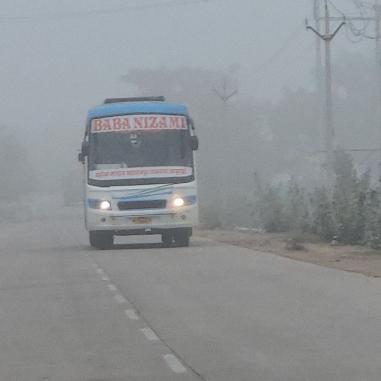 छतरपुर में न्यूनतम तापमान 9 डिग्री सेल्सियस दर्ज:अधिकतम तापमान 18 डिग्री सेल्सियस, विजिबिलिटी 400 मीटर तक सीमित