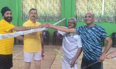 इंदौर मास्टर्स बैडमिंटन में बड़ा उलटफेर:60+ पुरुष युगल में संजीव-धर्मेश की जोड़ी पहली बार फाइनल में पहुंची
