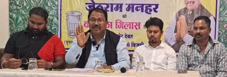 मैं मेयर बना तो स्कूटी में घूमकर करूंगा जनता की सेवा-जेठू