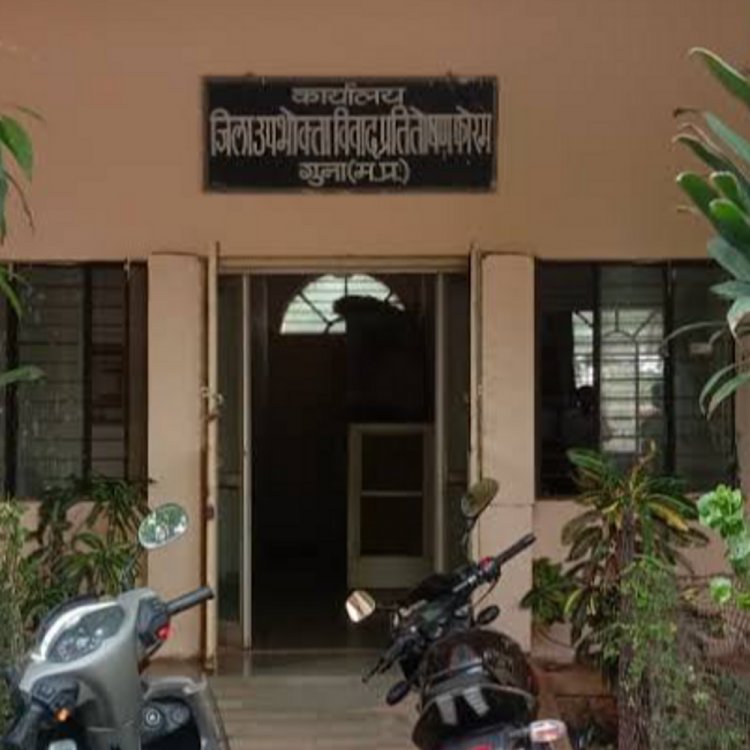 युवक को लैपटॉप में नहीं मिला SSD पोर्ट:उपभोक्ता फोरम ने कंपनी को दिए आदेश- पोर्ट लगाकर दें; 8 हजार का भुगतान करें