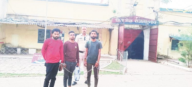 मारपीट कर फरार, तीन आरोपी गिरफ्तार