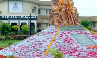 विक्रम यूनिवर्सिटी में एमए की परीक्षा 9 मई तक रद्द:योगा और दर्शनशास्त्र के पेपर में गड़बड़ी, समय में भी हुआ बदलाव