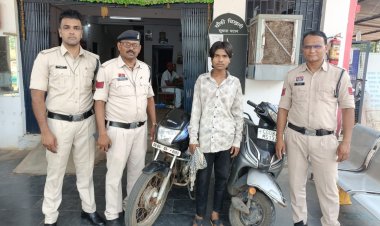 शराब दुकान व सनसिटी के पास से 2 बाइक चोरी