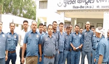 रीवा में डायल 100 के चालकों ने खोला मोर्चा:कम वेतन और ट्रेनिंग के नाम पर वसूली से नाराज, आंदोलन की चेतावनी