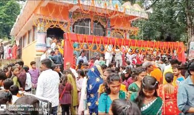 सावन के अंतिम सोमवार को शिवपुर धाम में उमड़ा आस्था का सैलाब, अर्धनारीश्वर बाबा का किया जलाभिषेक