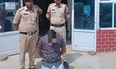 इंदौर के ज्वेलर को देवास पुलिस ने गिरफ्तार किया:एक महीने पुरानी लूट के मामले में कार्रवाई; सोने की दो अंगूठियां बरामद