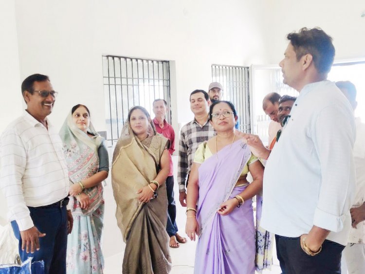 जनपद अध्यक्ष ने किया प्राथमिक स्वास्थ्य केंद्र का निरीक्षण