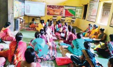 बस्तर की दीदियों ने सुना दीदी के गोठ