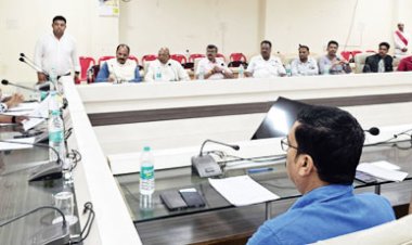 मतदाता सूची के शुद्धिकरण पर चर्चा,  घर-घर जाकर बीएलओ करेंगे सत्यापन