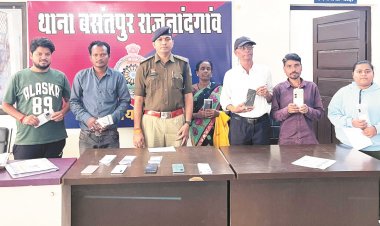 डेढ़ लाख के गुम 15 मोबाइल पुलिस ने धारकों को लौटाया