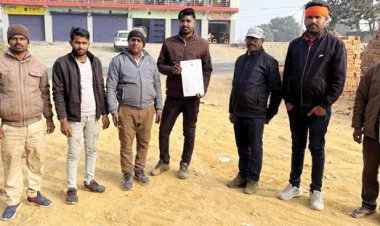 बाघ की करंट से हत्या, वन विभाग की लापरवाही पर फूटा ग्रामीणों का गुस्सा