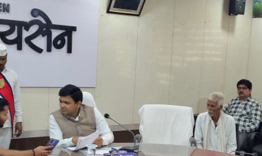 रायसेन में किसानों की नहीं बन रही फार्मर आईडी:जनसुनवाई में कलेक्टर ने दो दिन में जांच का आश्वासन दिया